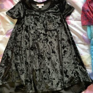 Girls size 2 Crushed velvet Scarlet